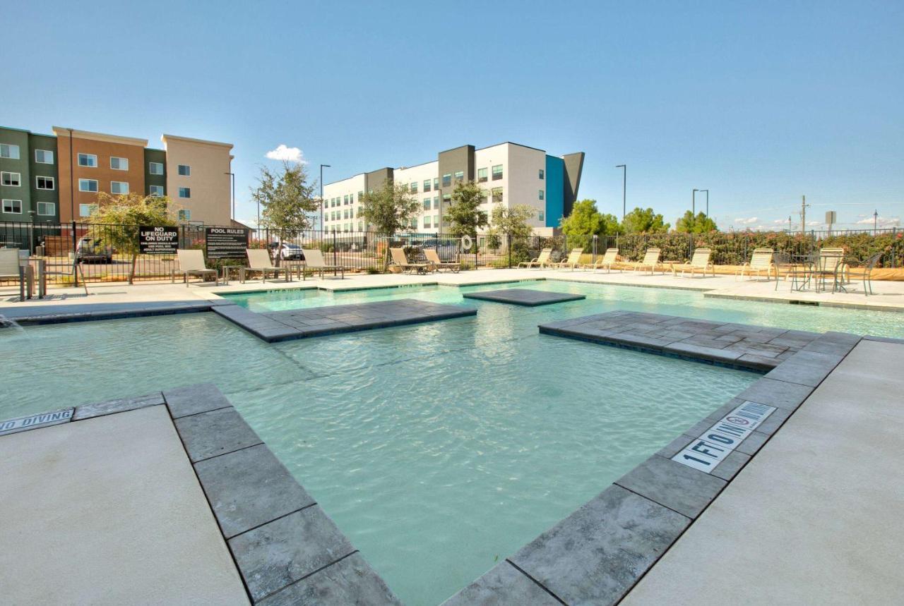 La Quinta Inn & Suites By Wyndham Lubbock Southwest Exterior foto